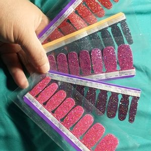 THIRTEEN SETS Color Street nails